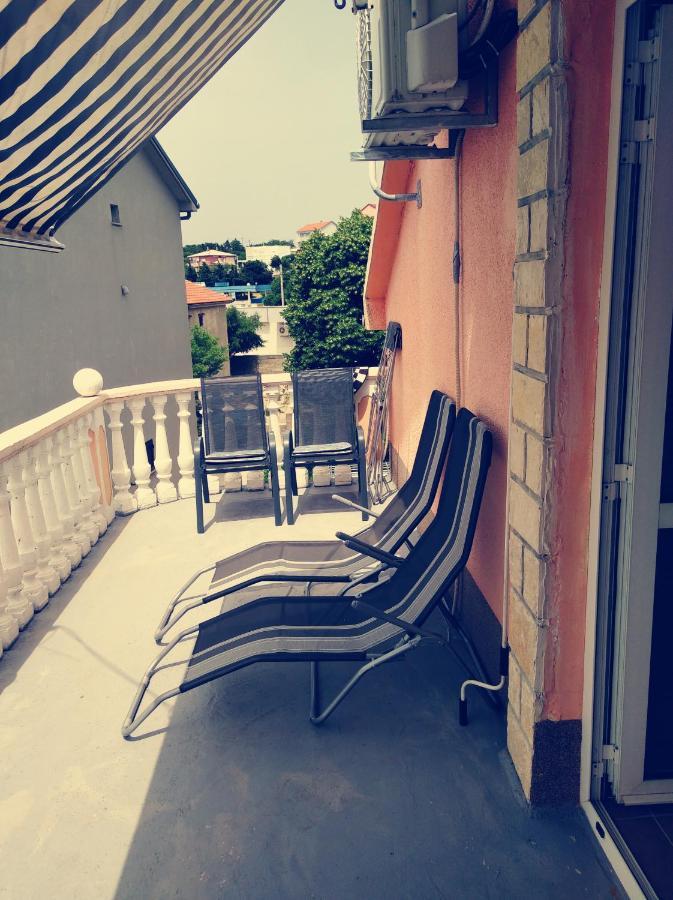Sunshine Apartments Karlobag Εξωτερικό φωτογραφία
