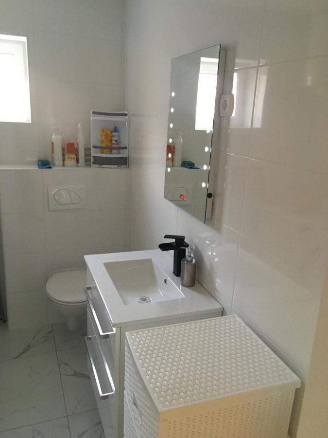 Sunshine Apartments Karlobag Εξωτερικό φωτογραφία