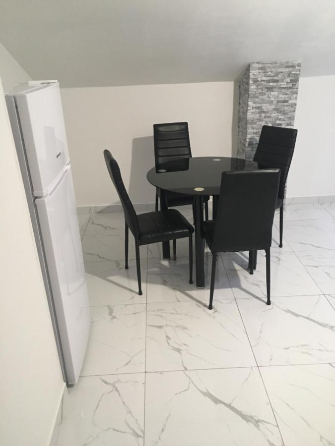 Sunshine Apartments Karlobag Εξωτερικό φωτογραφία