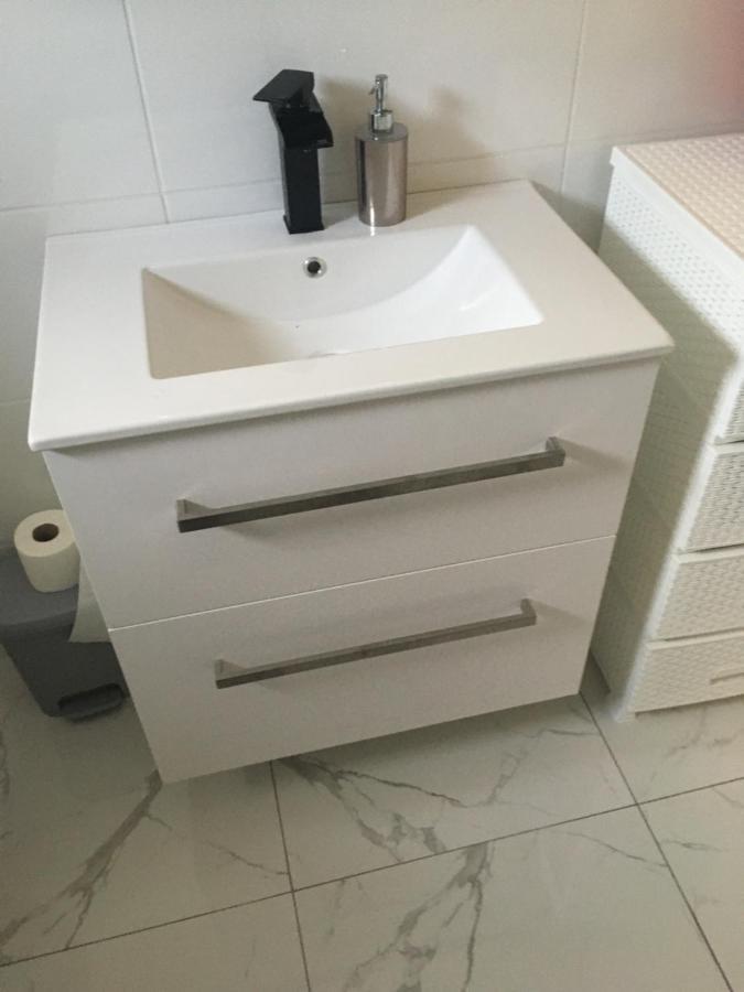 Sunshine Apartments Karlobag Εξωτερικό φωτογραφία